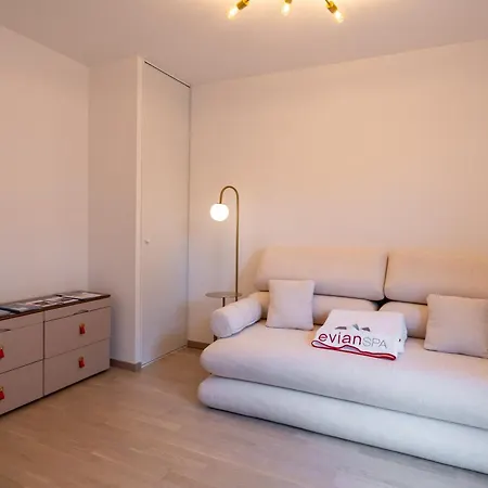 View, Luxe Vue